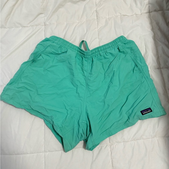 Patagonia baggies - Picture 1 of 4